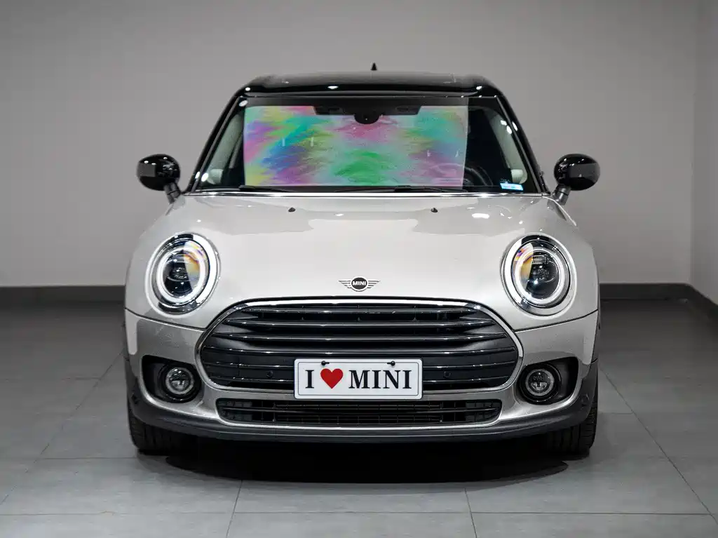 MINI CLUBMAN 1.5 T COOPER Connoisseur