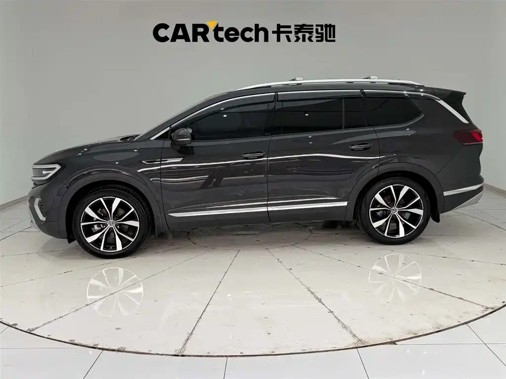 Talagon 530 TSI 4 WD Flagship Victory Realm Pro 6-seat