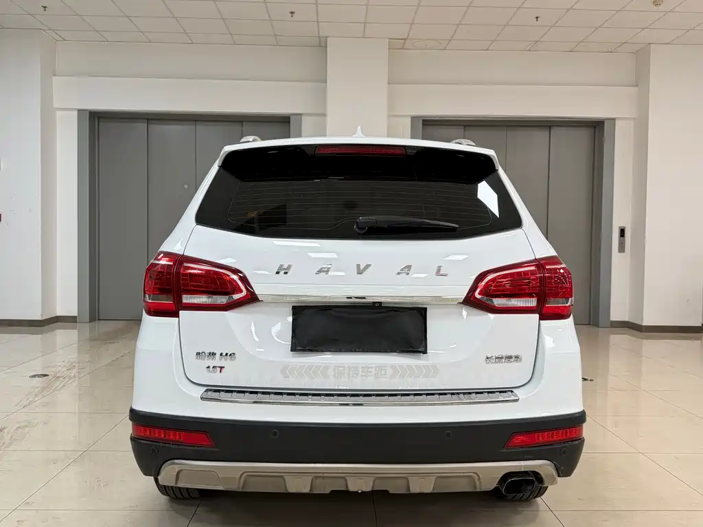 Haval H6 Sport 1.5 T Manual 2 WD Distinguished