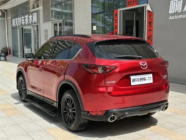Mazda CX-5 2.0 L Auto 2 WD Black Knight
