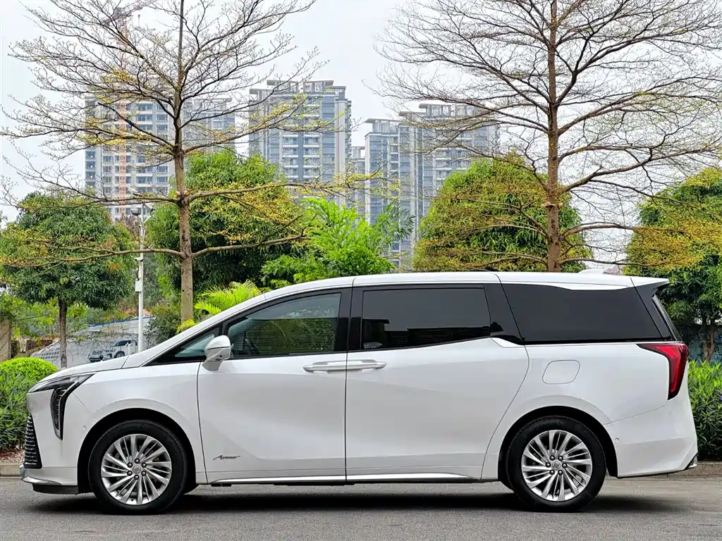 Century 2.0 T 6-seat Heritage