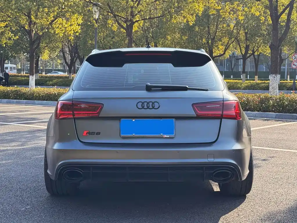Audi RS 6 RS 6 4.0 T Avant