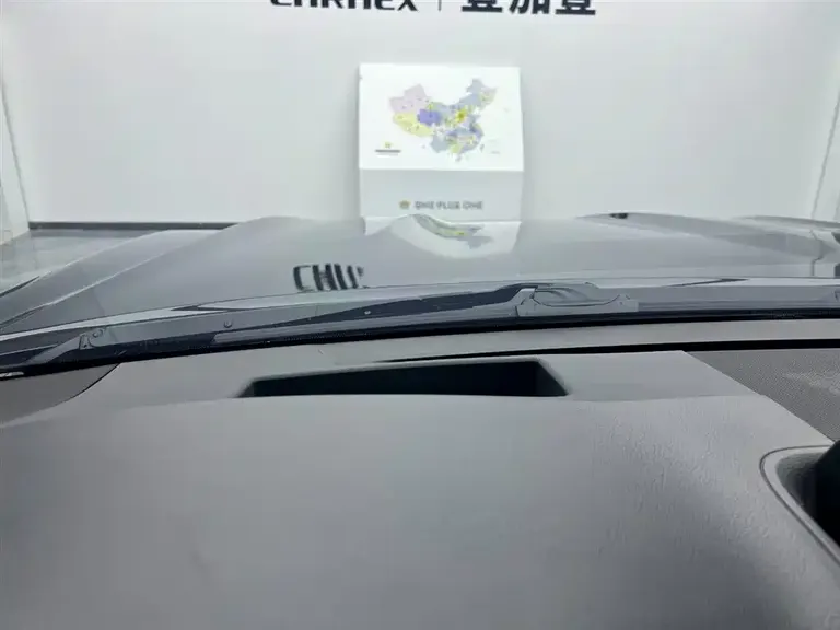 Lexus LX 570 Distinguished Luxury