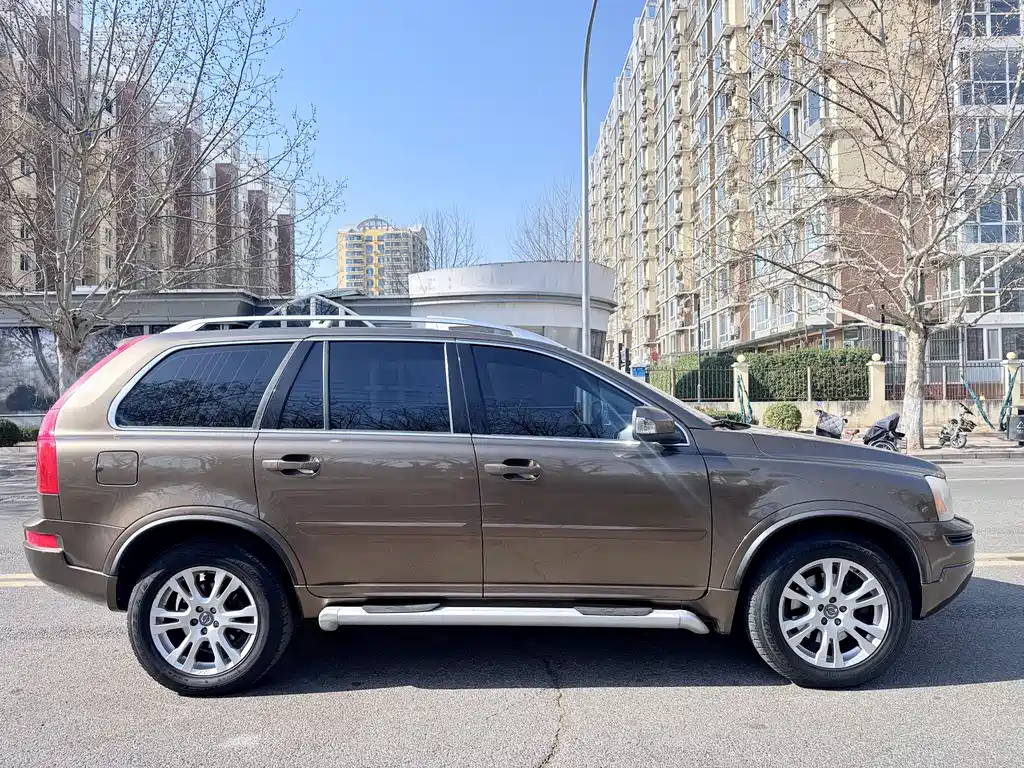 Volvo XC90 2.5 T T5 Luxury Upgraded