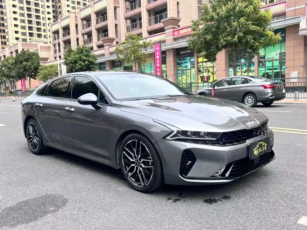 Kia K5 380 T GT-Line Flagship