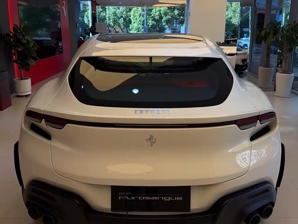 Purosangue 6.5 L V12