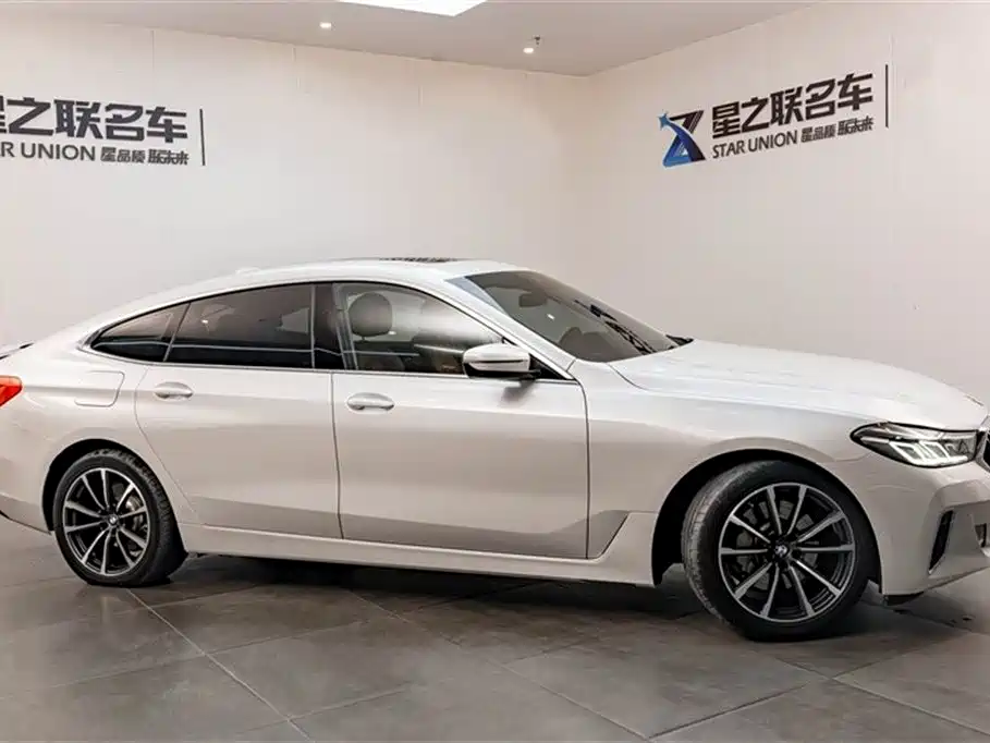 BMW 6 Series GT Facelift 630 i Luxury Design Package