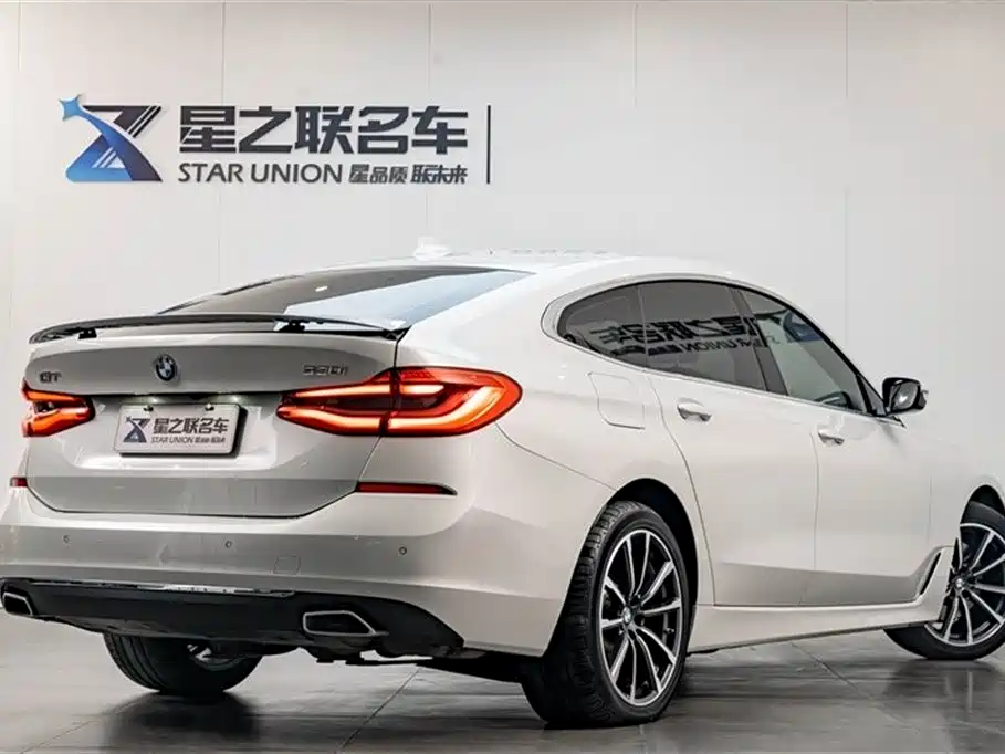 BMW 6 Series GT Facelift 630 i Luxury Design Package