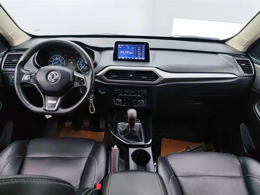 Fengguang S560 1.8 L Manual Urban 5-seat