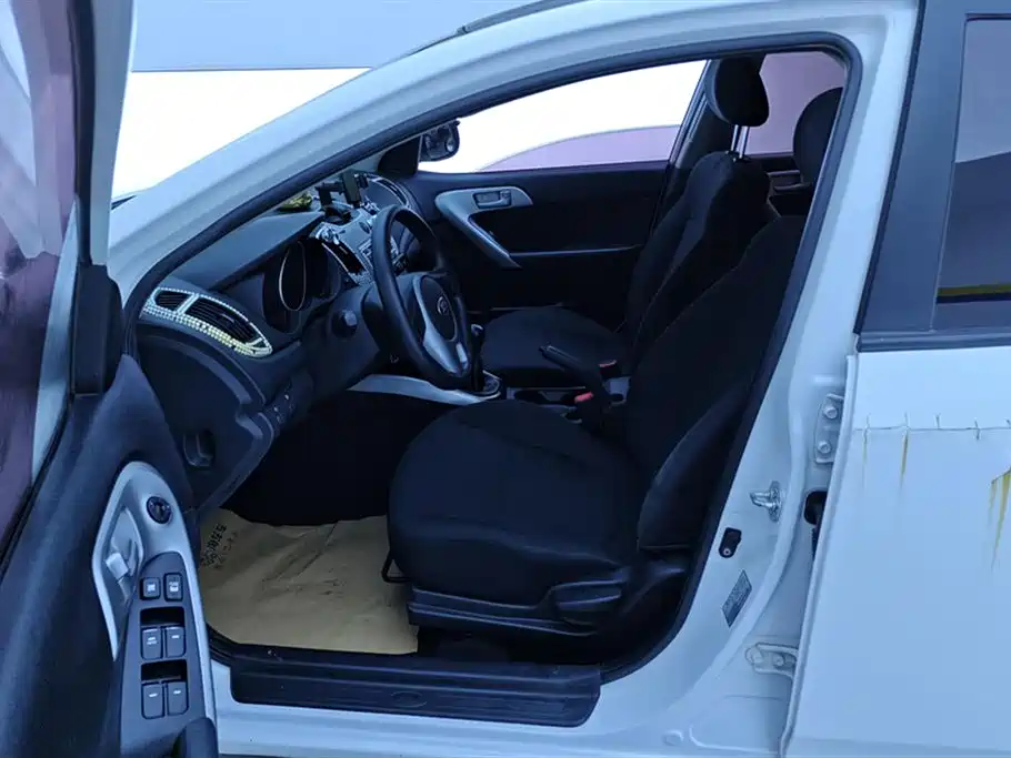 Forte 1.6 L MT GL
