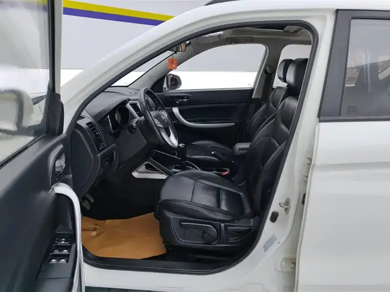 Changan CS35 1.6 L Manual Luxury CN-V