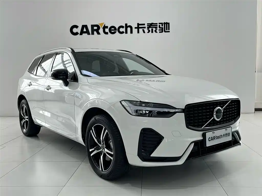 Volvo XC60 B5 4 WD Smart Vision Sport
