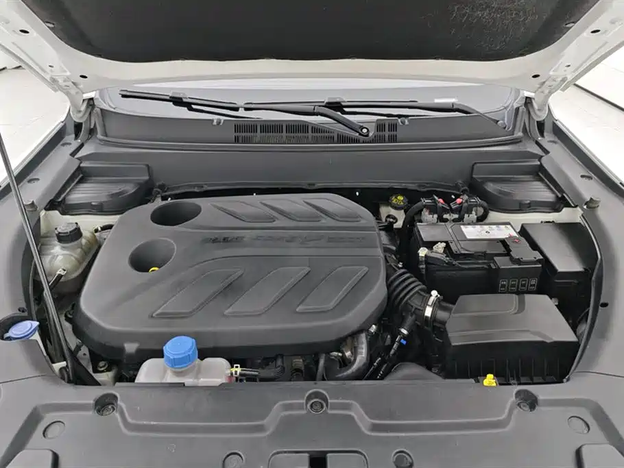 Changan Oshan X5 1.5 T DCT Distinguished