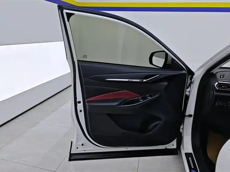 Changan Oshan X5 1.5 T DCT Distinguished