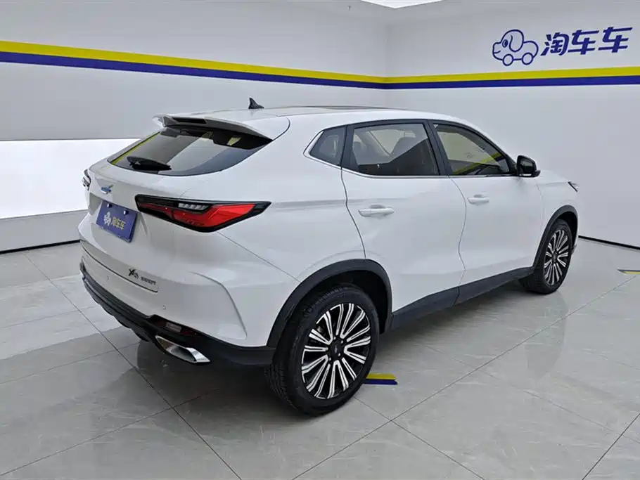 Changan Oshan X5 1.5 T DCT Distinguished