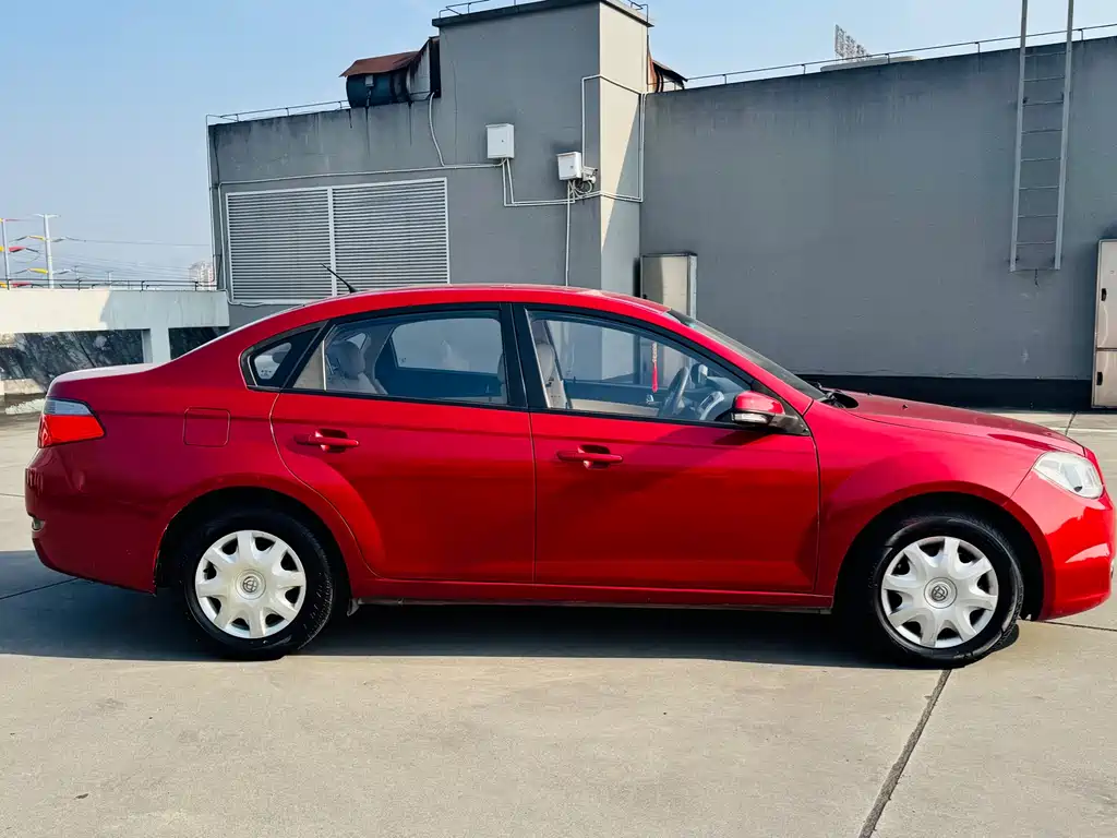 Brilliance H330 中华H330 2013款 1.5 L 自动舒适型