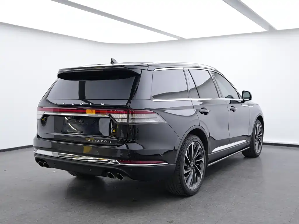 Aviator 3.0 T V6 4 WD Executive