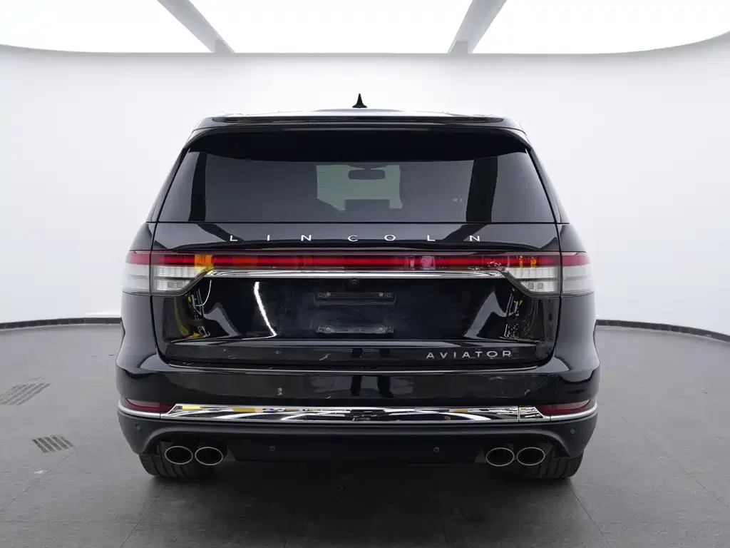 Aviator 3.0 T V6 4 WD Executive
