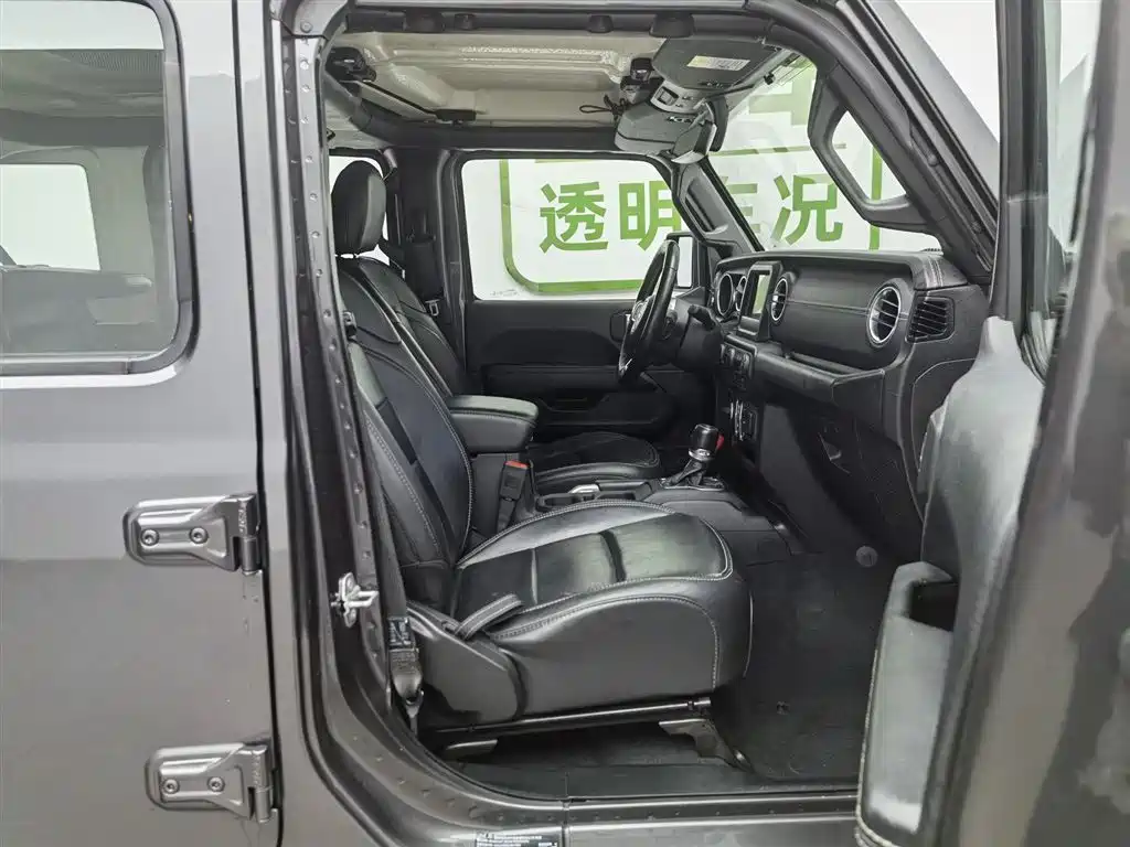 Wrangler 2.0 T Sahara 4-door CN-VI
