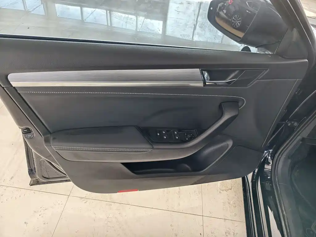 Superb TSI280 DSG Premium