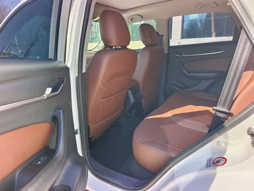 Brilliance V6 中华V6 2018款 1.5 T 自动旗舰型