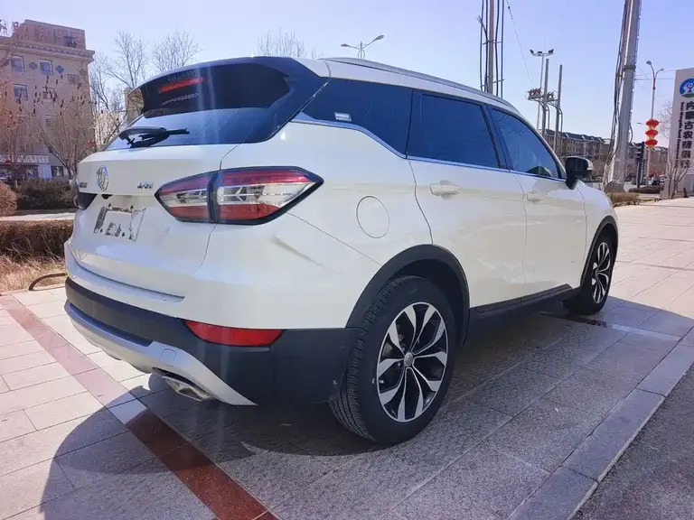 Brilliance V6 中华V6 2018款 1.5 T 自动旗舰型