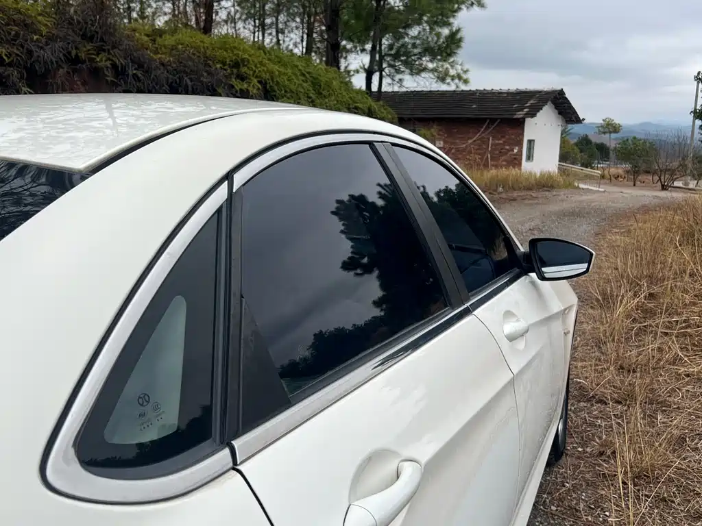 Senova D50 1.5 L Manual Comfort