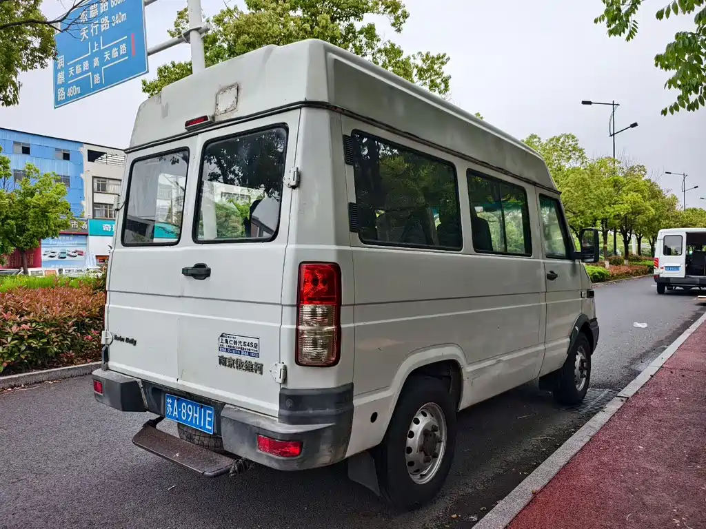 Iveco Deyi 2.5 T-A 35 NJ6485 AC47 Z4