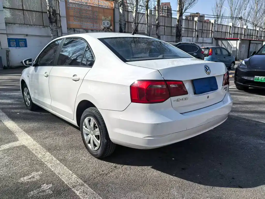 Jetta 1.6 L Manual Fashion