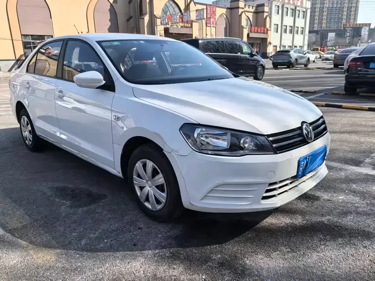 Volkswagen Jetta 1.6 L Manual Fashion