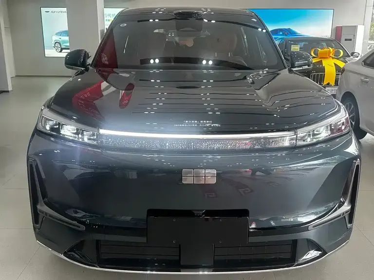 Geely Galaxy M9 230 km 2 WD Smart Navigation