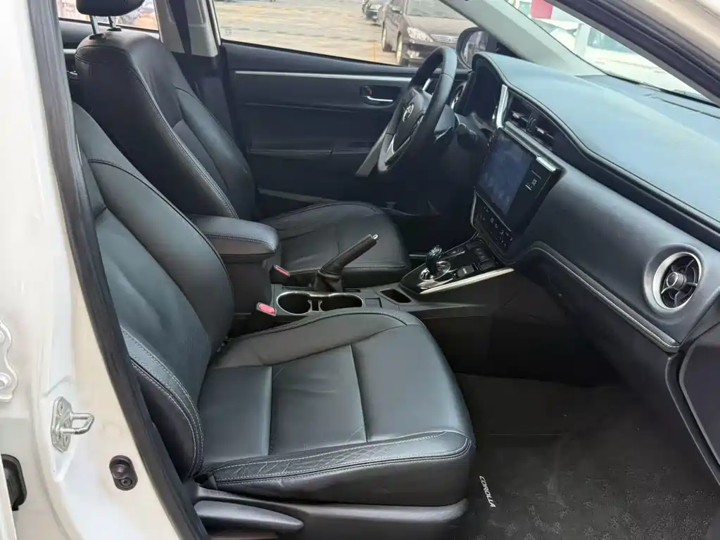 Corolla Facelift Dual Engine 1.8 L E-CVT Elite