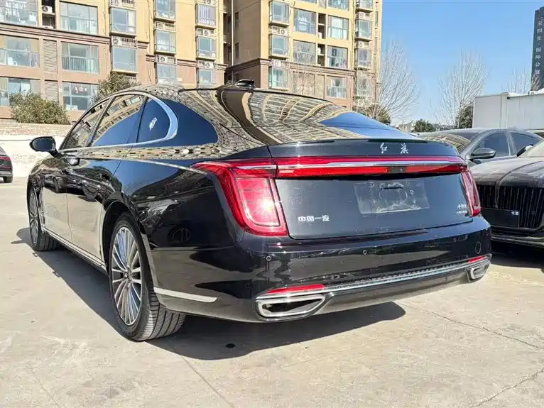 Hongqi H9 2.0 T Connected Flagship