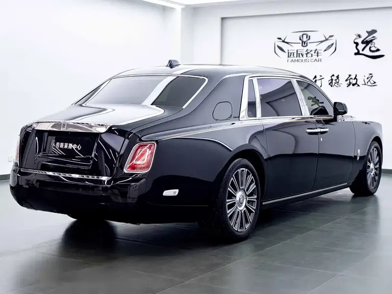 Rolls-Royce Phantom 6.7 T LWB Range