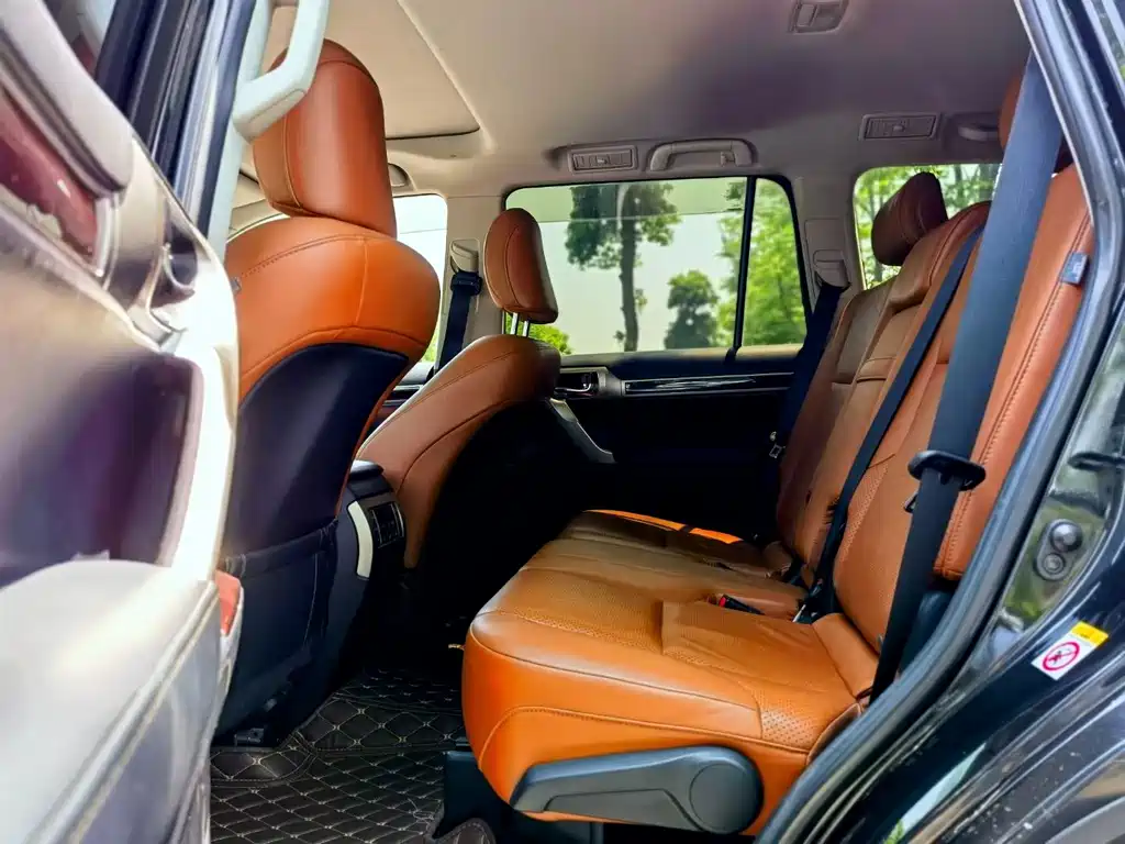 Lexus GX 400 Distinguished