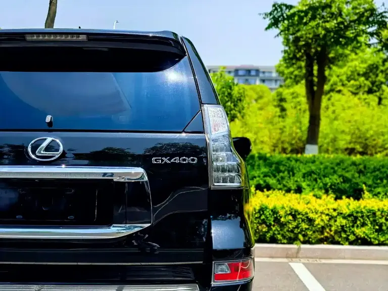 Lexus GX 400 Distinguished