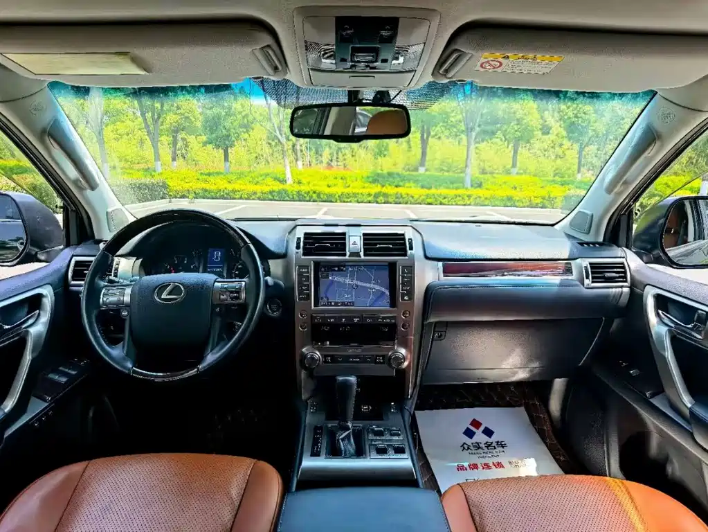 Lexus GX 400 Distinguished