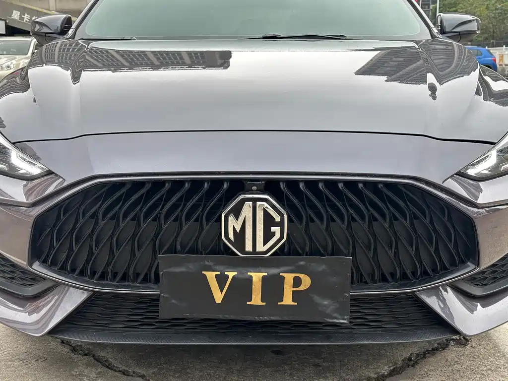 MG5 Facelift 300 TGI DCT Youth Luxury Flagship