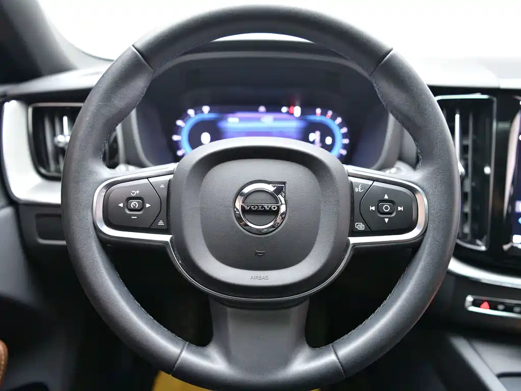 Volvo XC60 B5 4 WD Smart Ease Luxury