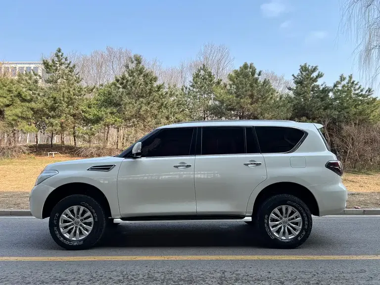 Nissan Patrol 4.0 L Leading Elite