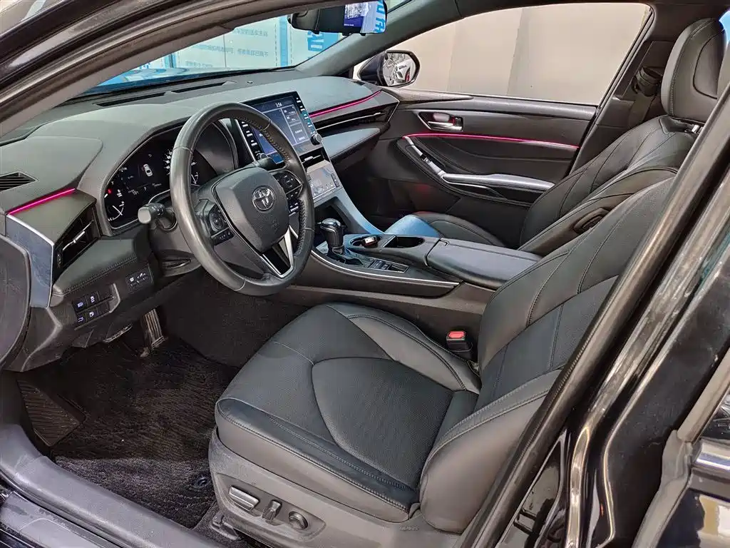 Avalon 2.5 L Luxury