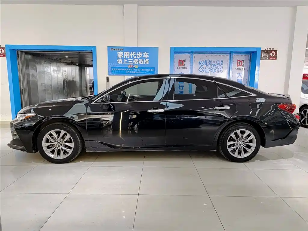 Avalon 2.5 L Luxury