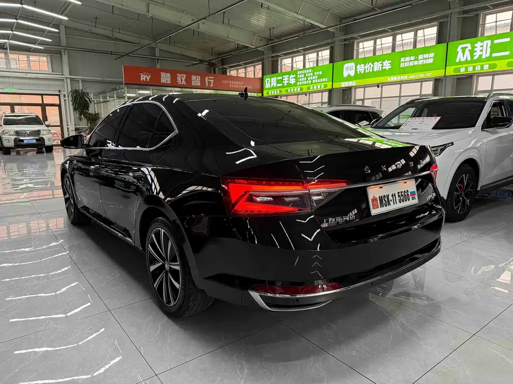 Superb TSI280 DSG Premium