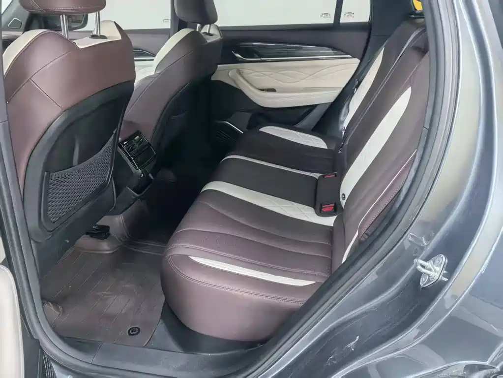 Xingyue L 2.0 TD DCT EVO 2 WD Distinguished