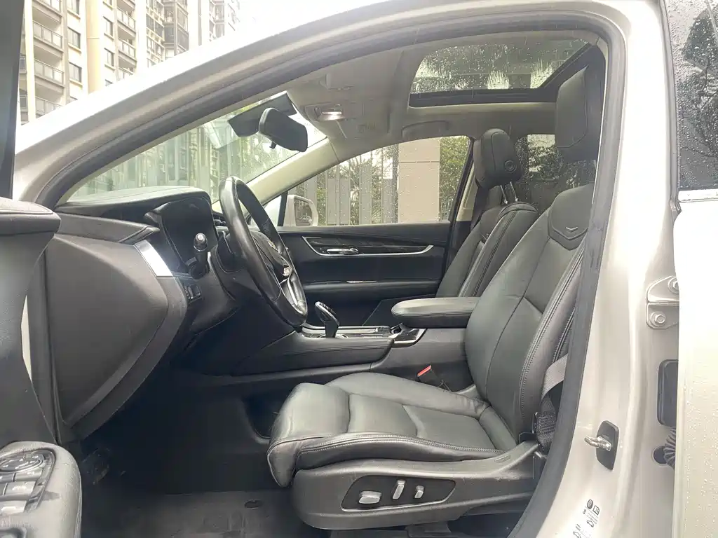 Cadillac XT5 Anniversary Celebration 28 T 4 WD Luxury