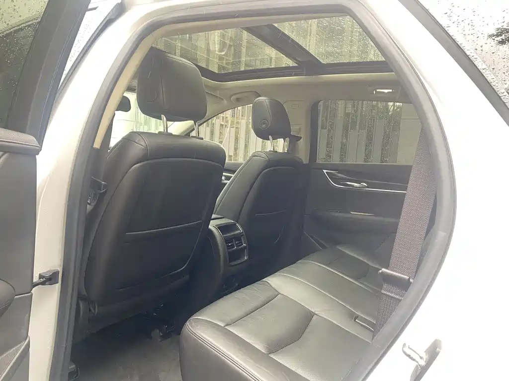 Cadillac XT5 Anniversary Celebration 28 T 4 WD Luxury