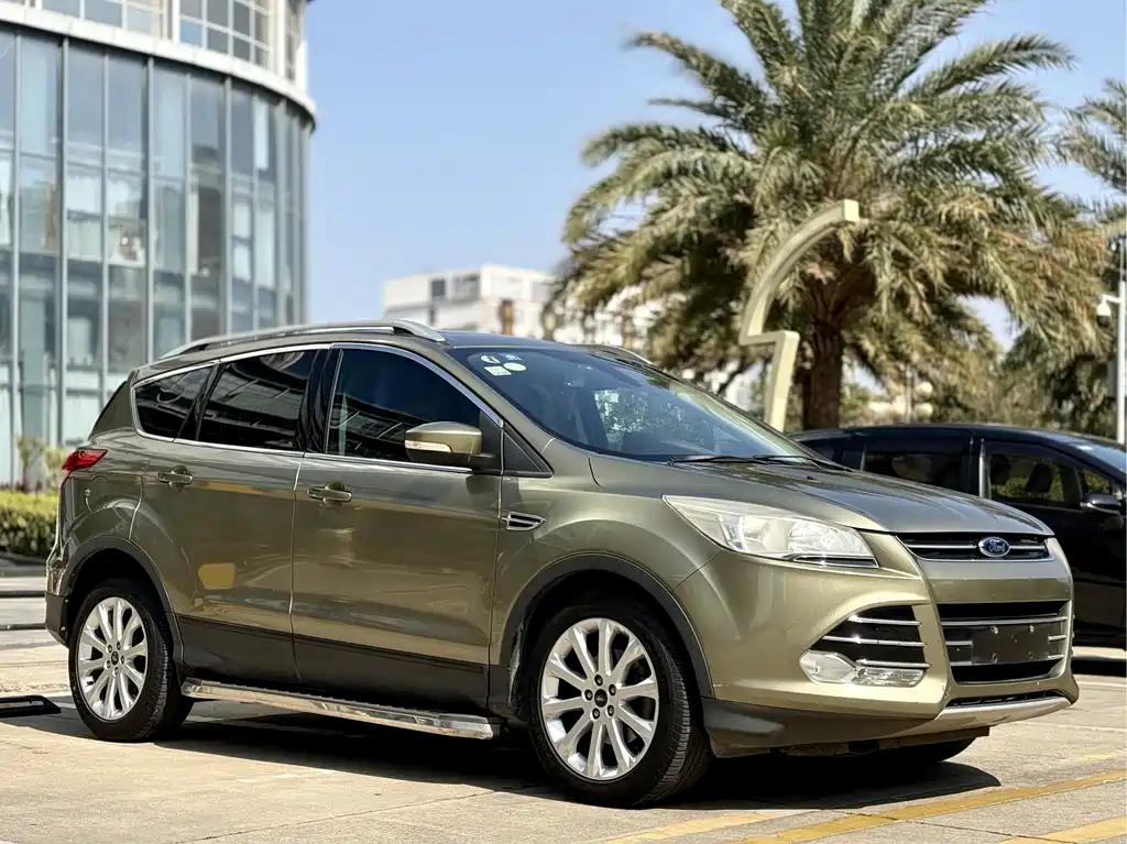 Kuga 1.6 L GTDi 2 WD Style