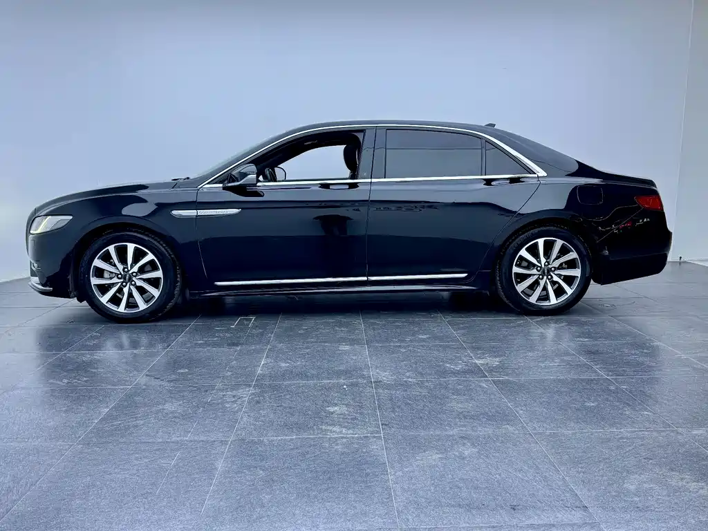 Lincoln Continental 2.0 T 2 WD Premium