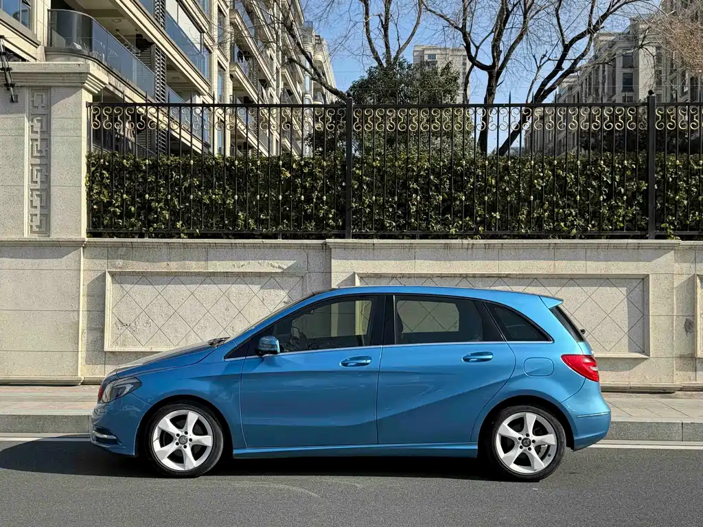 Mercedes-Benz B-Class B 200
