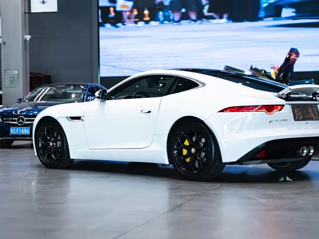 Jaguar F-TYPE 3.0 SC Hardtop